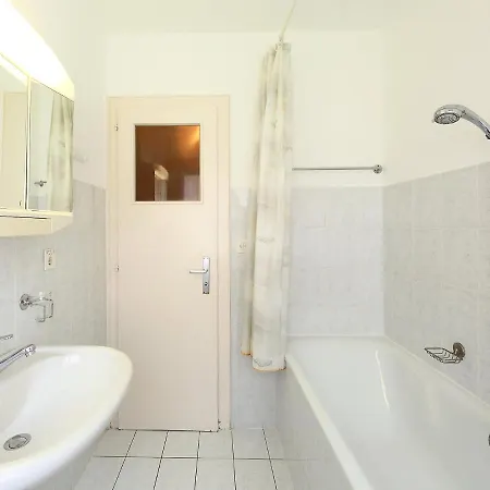 Апартаменты Grand Large A 18 By Interhome